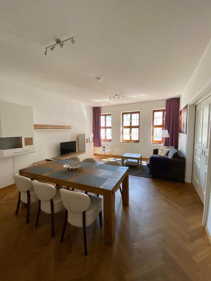 Grosszuegiges Apartment Mit Blick Zur Frauenkirche Dresden Bagian luar foto