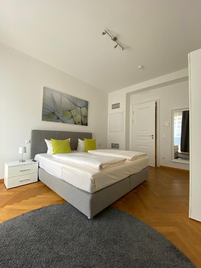 Grosszuegiges Apartment Mit Blick Zur Frauenkirche Dresden Bagian luar foto